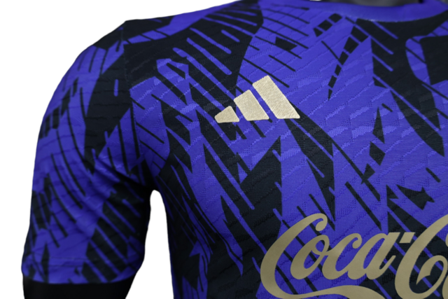 Camisa Seleção Argentina Pré-Jogo 23/24 - Jogador Adidas Masculina - Roxa com detalhes em preto e branco