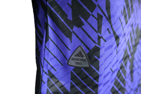 Camisa Seleção Argentina Pré-Jogo 23/24 - Jogador Adidas Masculina - Roxa com detalhes em preto e branco