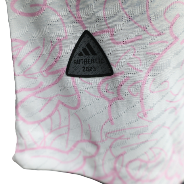 Camisa Seleção do Japão 23/24 - Jogador Adidas Masculina - Branca com detalhes em rosa