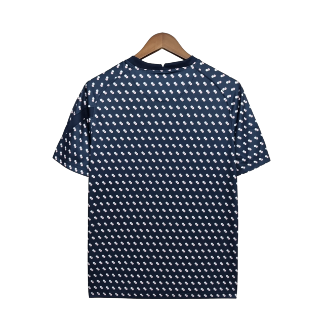 Camisa Seleção da França Treino 22/23 - Torcedor Nike Masculina - Azul com detalhes em branco e rosa