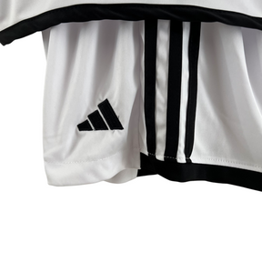 Kit Infantil Juventus II 23/24 - Adidas - Branco com detalhes em preto e rosa