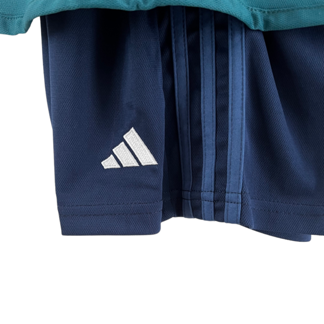 Kit Infantil Arsenal III 23/24 Adidas - Verde com detalhes em azul e branco