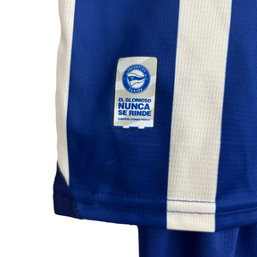 Kit Infantil Alaves I Puma 23/24 - Azul e branco com detalhes em preto