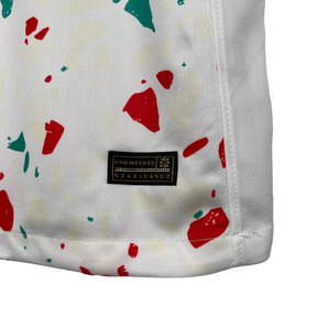 Camisa Seleção de Portugal Edição especial 23/24 - Torcedor Nike Masculina - Branca com detalhes em vermelho e verde