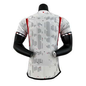 Camisa Manchester United Edição Especial 23/24 - Jogador Adidas Masculina - Branca com detalhes em preto e vermelho