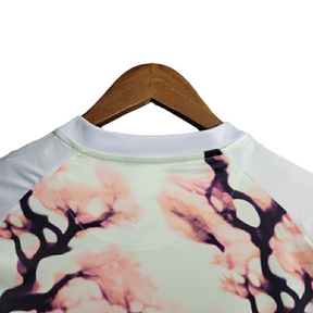 Camisa Seleção Japão Edição Especial 23/24 - Torcedor Adidas Masculina - Branca com detalhes em bege e roxo