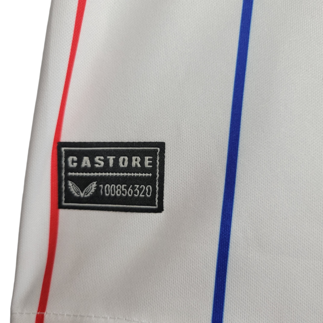 Kit Infatil Rangers II Castore 23/24 - Branco com detalhes em azul e vermelho