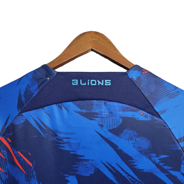 Camisa Seleção da Inglaterra Treino 23/24 - Torcedor Nike Masculina - Azul com detalhes em vermelho