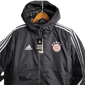 Jaqueta Corta-Vento Bayern de Munique 23/24 - Masculina Adidas - Preta