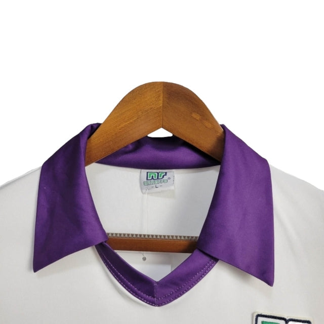 Camisa Retrô Fiorentina II 1984/1985 - Masculina Ennere - Branca com detalhes em roxo