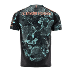 Camisa Bayern de Munique II 24/25 - Torcedor Adidas Masculina - Preta com detalhes em verde