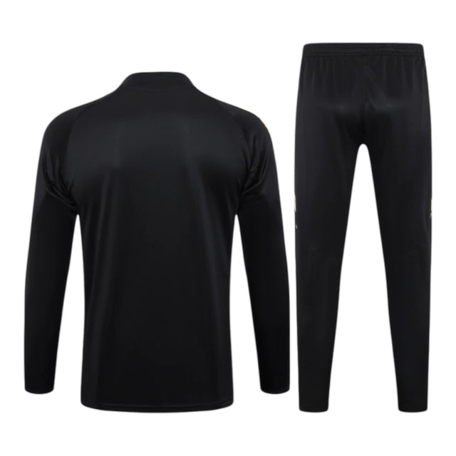 Conjunto Real Madrid 24/25 - Masculino Adidas - Preto com detalhes em dourado