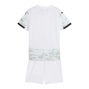 Kit Infantil Seleção Portugal II 25/26 - Puma - Branco com detalhes em verde e vermelho