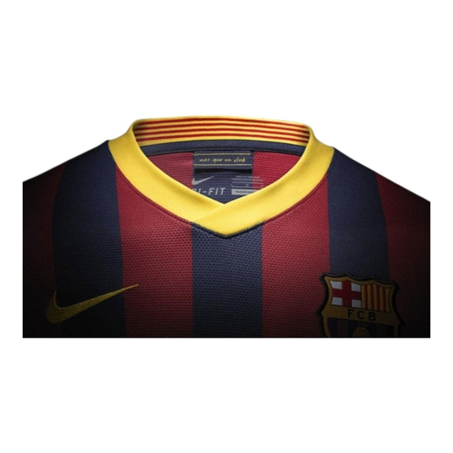 Camisa Retrô Barcelona I 2013/14 - Masculina Nike - Azul e vermelha com detalhes em amarelo