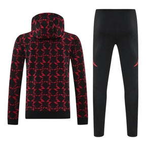 Conjunto Manchester United Treino 25/26 - Masculino Adidas - Preto com detalhes em vermelho