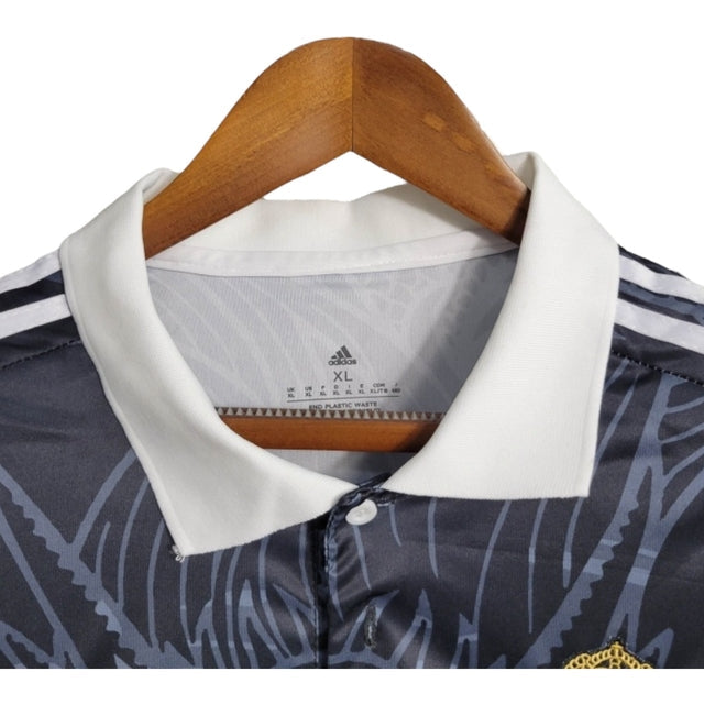 Camisa Real Madrid Edição Especial Dragão 23/24 - Torcedor Adidas Masculina - Azul com detalhes em branco