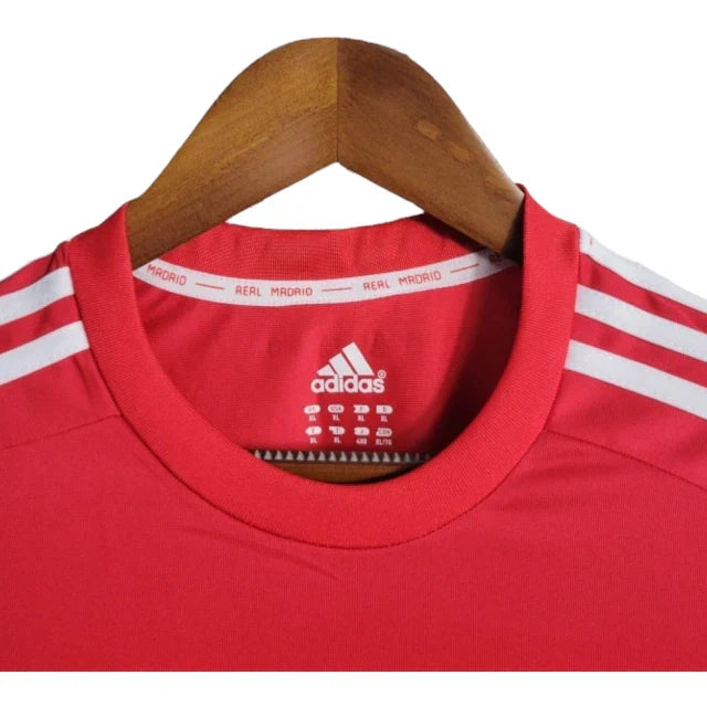 Camisa Retrô Real Madrid II 11/12 manga longa - Masculina Adidas - Vermelha com detalhes em branco