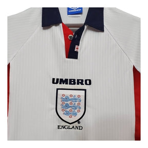 Camisa Retrô Seleção da Inglaterra I 1998 - Masculina Umbro - Branca com detalhes em azul e vermelho