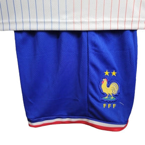 Kit Infantil Seleção da França II 24/25 - Nike - Branco com detalhes em azul e vermelho