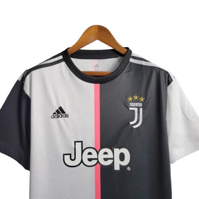 Camisa Retrô Juventus I 1919/1920 - Adidas Masculina - Preta e branca com detalhes em rosa