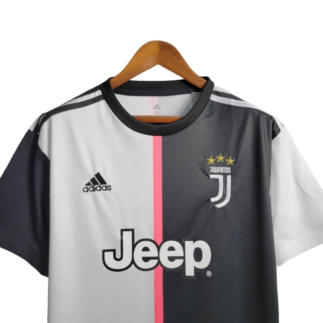 Camisa Retrô Juventus I 1919/1920 - Adidas Masculina - Preta e branca com detalhes em rosa