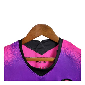 Kit Infantil Paris Saint-Germain III 20/21 - Jordan - Rosa com detalhes em preto e roxo