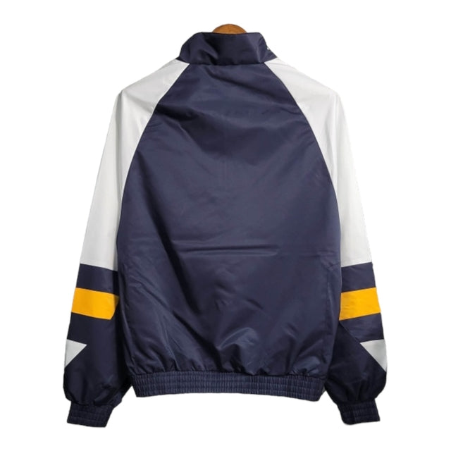Jaqueta Corta-Vento Real Madrid 23/24 - Masculina Adidas - Azul com detalhes em amarelo e branco