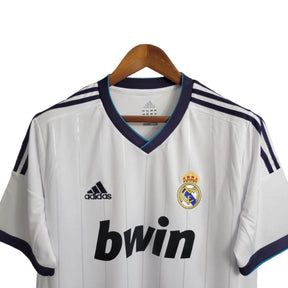Camisa Retrô Real Madrid I 12/13 - Masculina Adidas - Branca com detalhes em azul