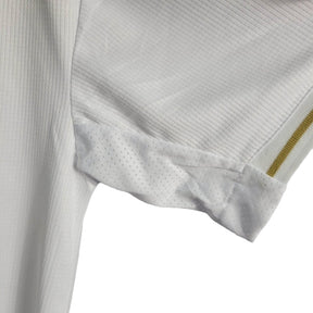 Camisa Retrô Real Madrid I 18/19 - Masculina Adidas - Branca com detalhes em dourado