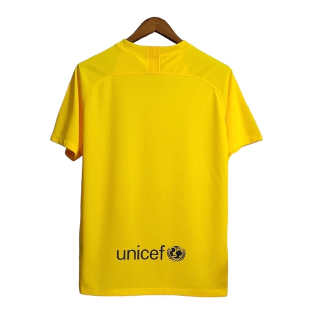 Camisa Retrô Barcelona I 19/20 - Masculina Nike - Amarela com detalhes em vermelho