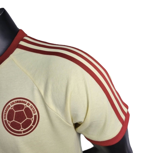 Camisa Colômbia 24/25 - Jogador Adidas Masculina - Bege com detalhes em vermelho