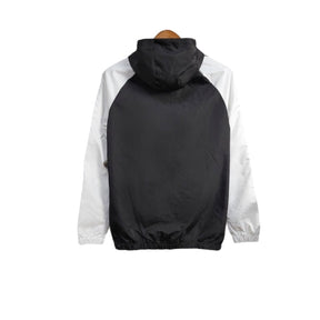 Jaqueta Corta-Vento Alemanha 24/25 - Masculina Adidas - Branca e preta com detalhes em amarelo e vermelho