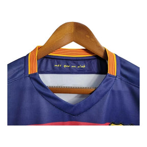 Camisa Retrô Barcelona I 2015/16 - Masculina Nike - Azul com listras em vermelho e detalhes em amarelo