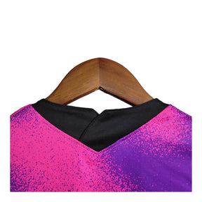 Kit Infantil Paris Saint-Germain III 20/21 - Jordan - Rosa com detalhes em preto e roxo
