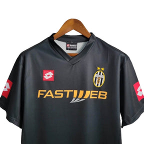 Camisa Retrô Juventus II 2001/2002 - Lotto Masculina - Preta