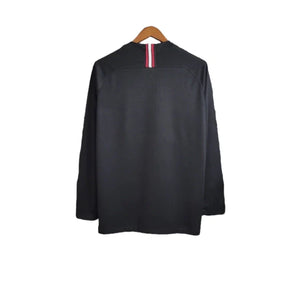 Camisa Retrô Paris Saint German Edição Champions League 2018/2019 manga longa - Masculina Jordan - Preta com detalhes em branco e vermelho