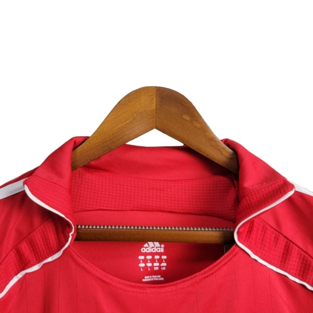 Camisa Retrô Liverpool I 2006/2007 - Masculina Adidas - Vermelha com detalhes em branco