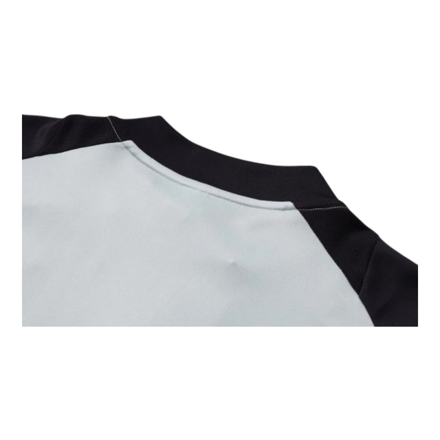 Conjunto Juventus Treino 25/26 - Masculino Adidas - Cinza e preto com detalhes em amarelo