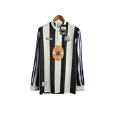 Camisa Retrô Newcastle 1997/1999 manga longa - Masculina Adidas - Branca com listras pretas e detalhes em azul
