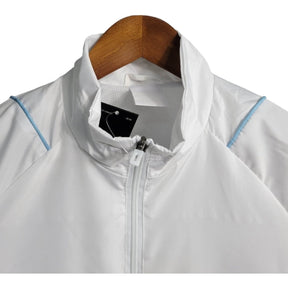 Jaqueta Corta-Vento Real Madrid 23/24 - Masculina Adidas - Branca com detalhes em azul