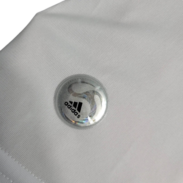 Camisa Retrô Real Madrid I 09/10 manga longa - Masculina Adidas - Branca com detalhes em preto e amarelo