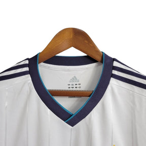 Camisa Retrô Real Madrid I 12/13 - Masculina Adidas - Branca com detalhes em azul