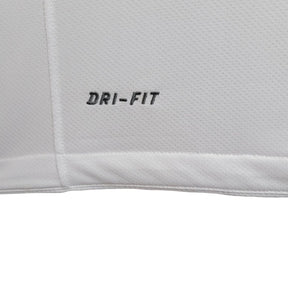 Camisa Retrô Inter de Milão II 2010/2011 - Masculina Nike - Branca com detalhes em azul