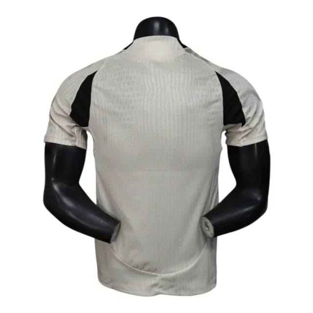 Camisa Red Bull Leipzig II 25/26 - Jogador Puma Masculina - Bege com detalhes em preto