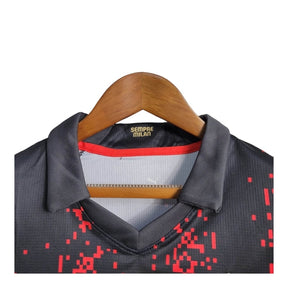Kit Infantil AC Milan Edição especial 23/24 - Puma - Preto com detalhes em vermelho e dourado