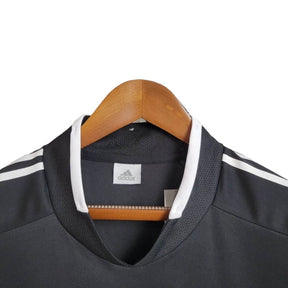 Camisa Retrô Real Madrid 2004/2005 - Masculina Adidas - Preta com detalhes em cinza e branco