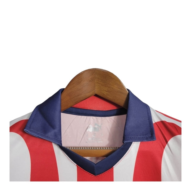 Kit Infantil Chivas Guadalajara I 23/24 - Puma - Vermelho com detalhes em azul e branco