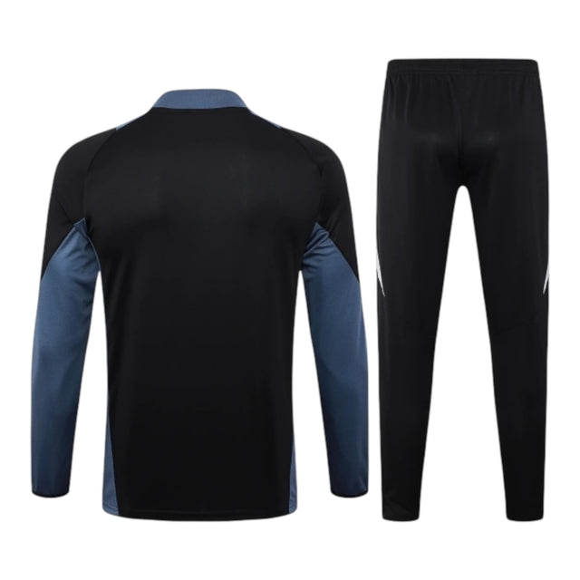 Conjunto Manchester United Treino 24/25 - Masculino Adidas - Preto com detalhes em cinza