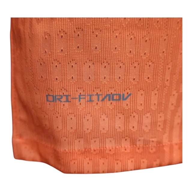 Camisa Barcelona III 25/26 - Jogador Nike Masculina - Laranja com detalhes em azul