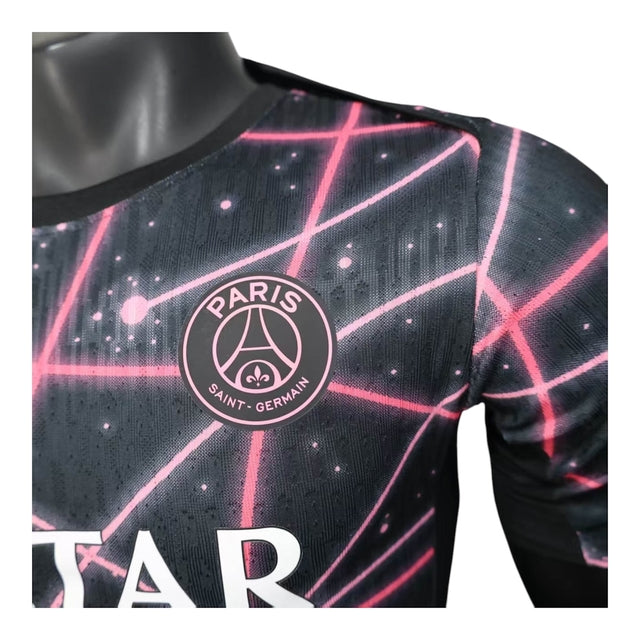 Camisa Paris Saint-German Pré-jogo 25/26 - Jogador Jordan Masculina - Preta com detalhes em rosa
